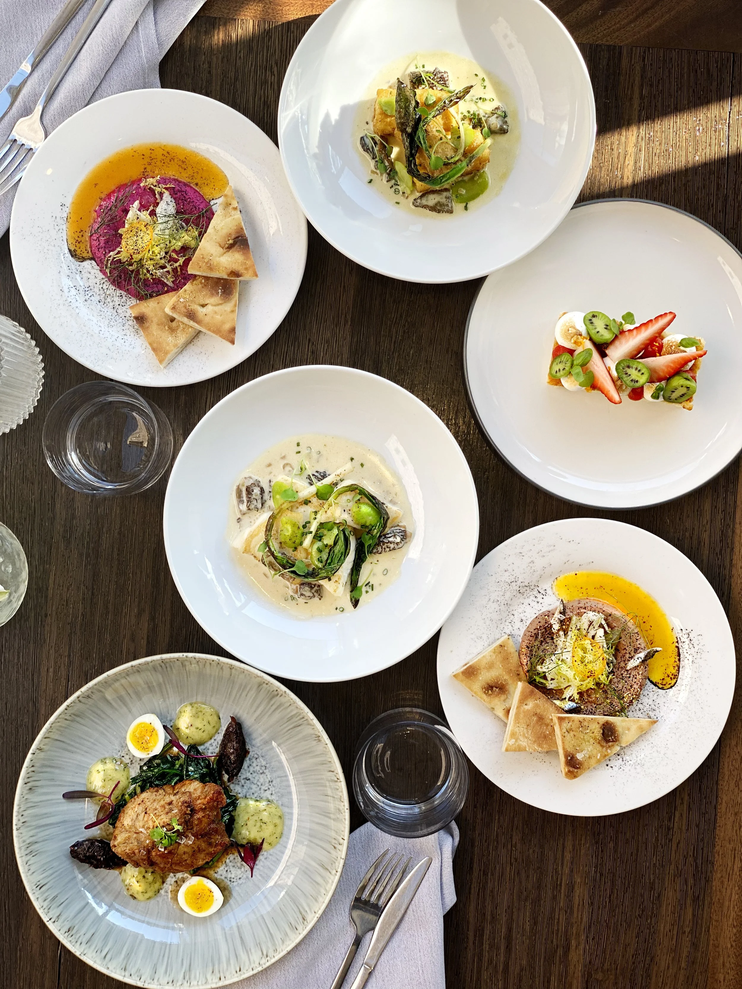 LARGE PARTY — Perle Restaurant